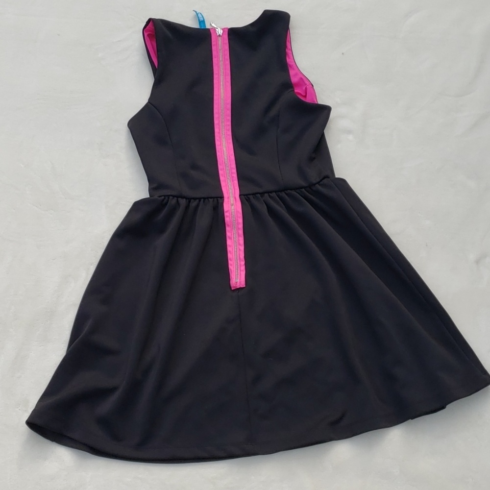 Gifted - Picture 2 of 7